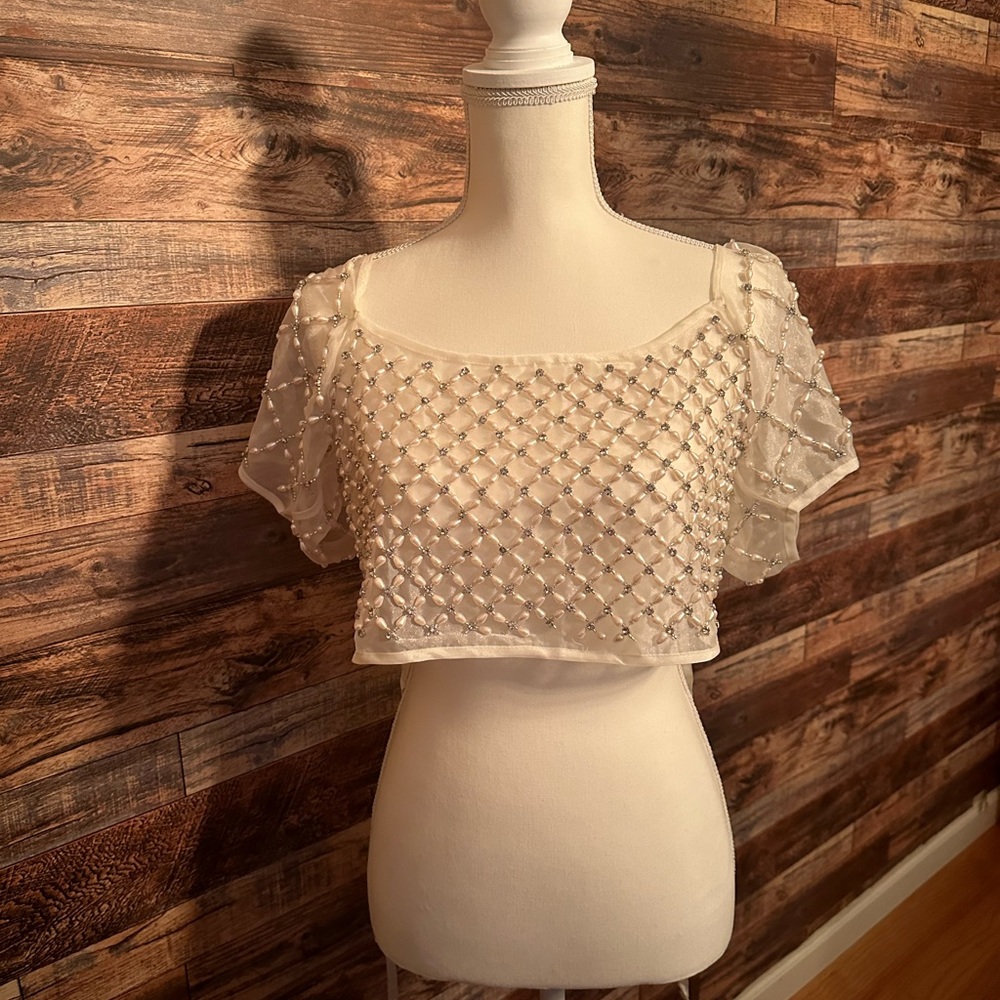 Maeve by Anthropologie beaded puff sleeve crop top OS